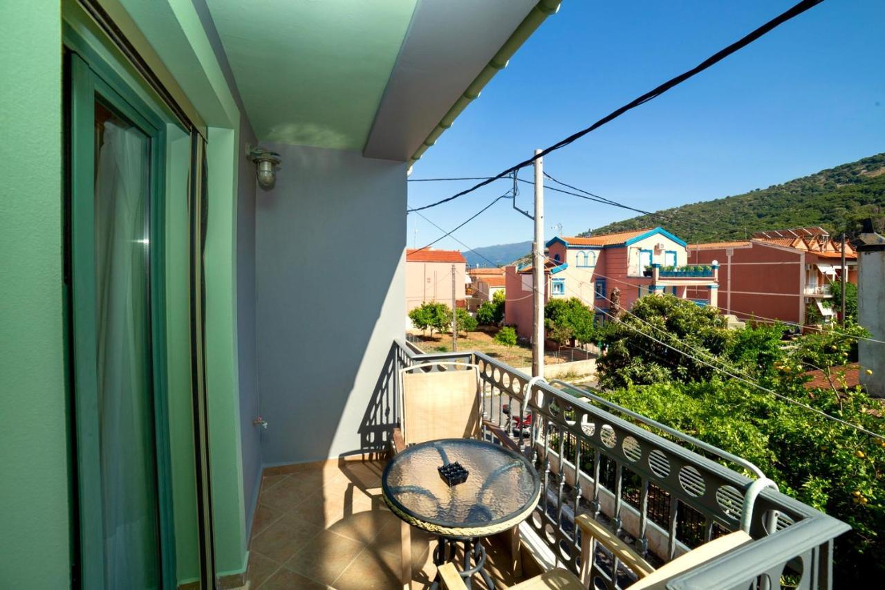 Villa Kirki Apartments أيّا إفيميا المظهر الخارجي الصورة