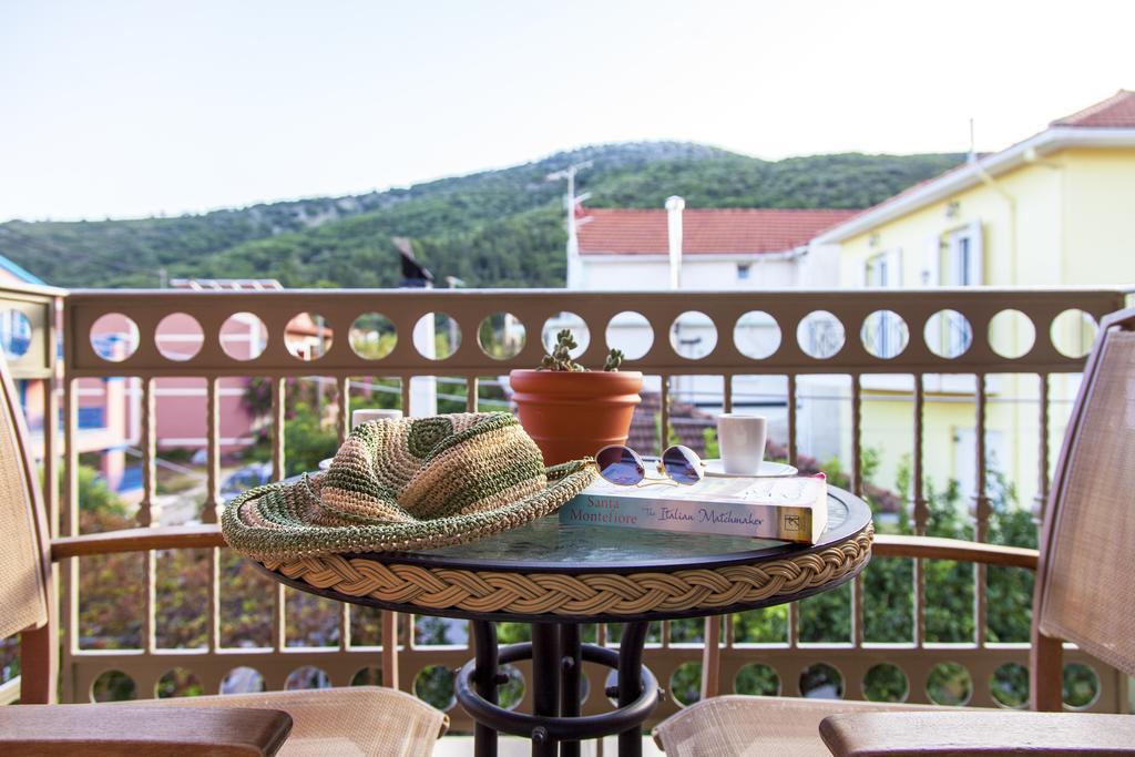 Villa Kirki Apartments أيّا إفيميا المظهر الخارجي الصورة